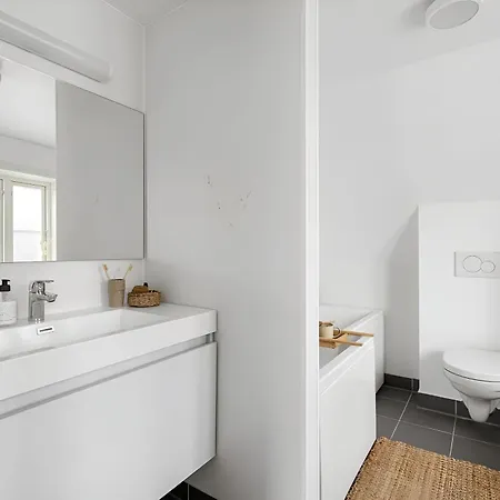 アパート Sunny Balcony & Bathtub In *
